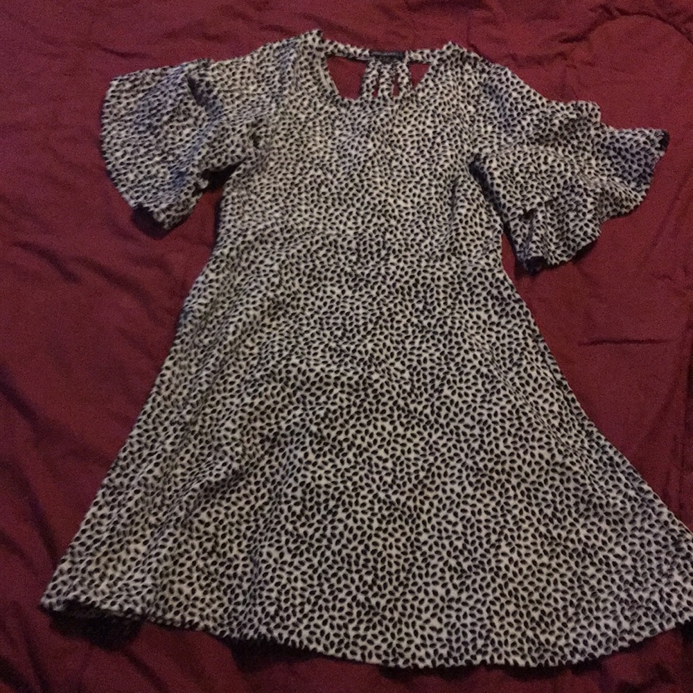 Cute black and white polkadot long sleeve shirt